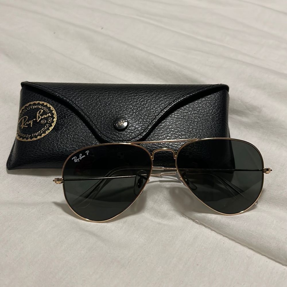 Classic Ray-Ban Aviator Polarized Sunglasses Gold Frame